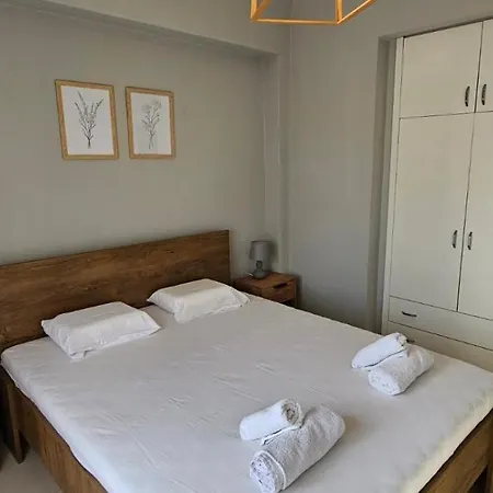 Elinor On The Διαμέρισμα